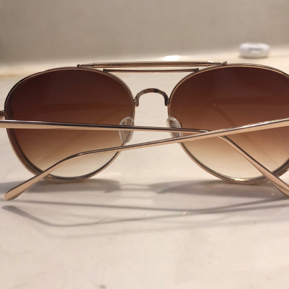 Sunglasses - Picture 4 of 5